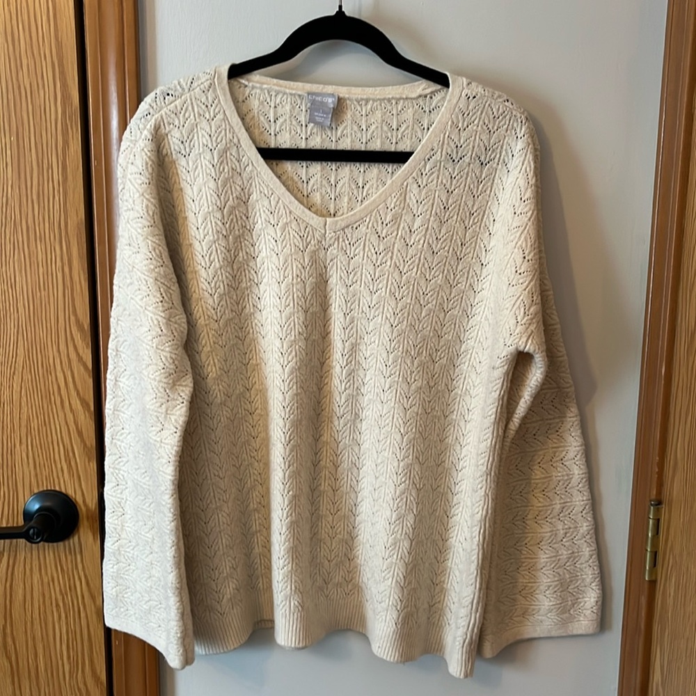 Chico’s Size 1 Cream Sweater Slight Bell Sleeve